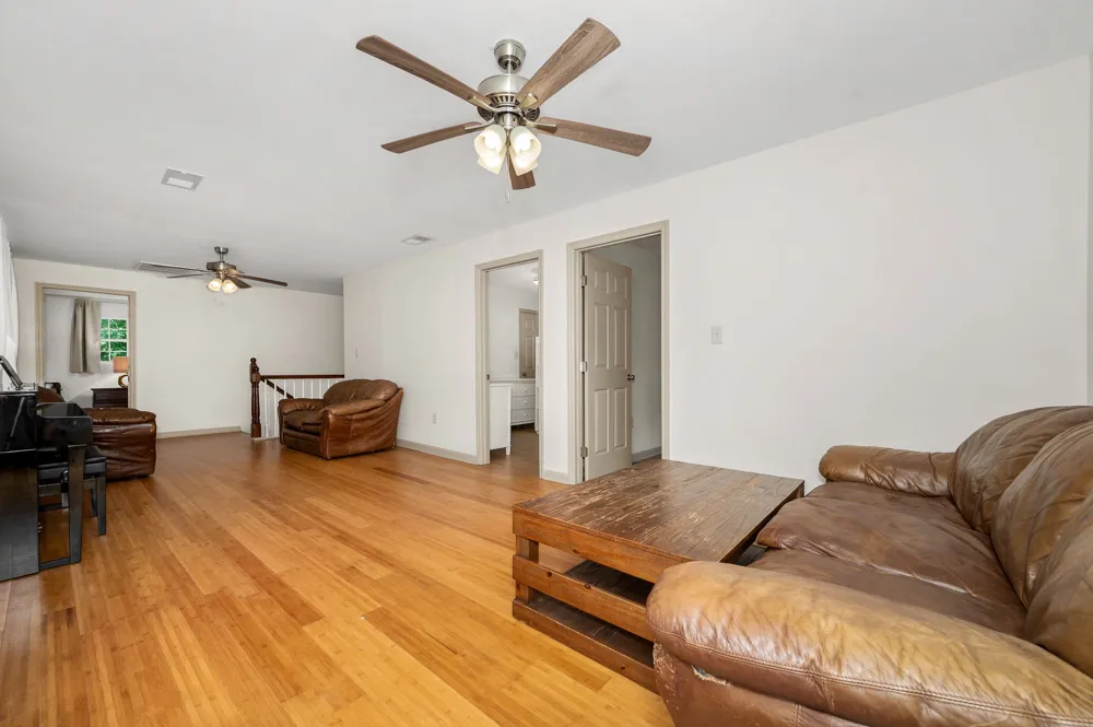 1555 Gassaway Main St Liberty, TN 37095