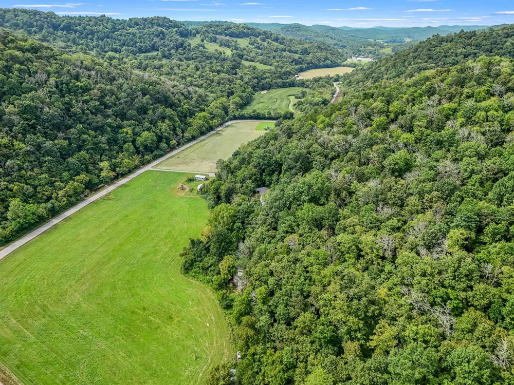 1555 Gassaway Main St Liberty, TN 37095