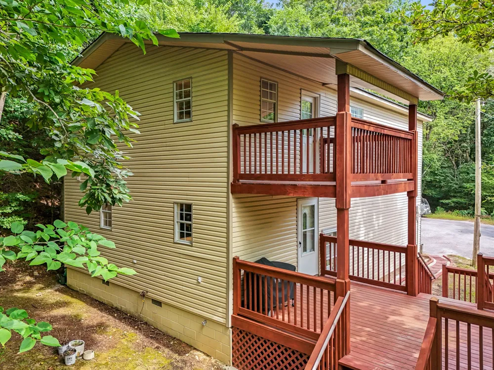 1555 Gassaway Main St Liberty, TN 37095