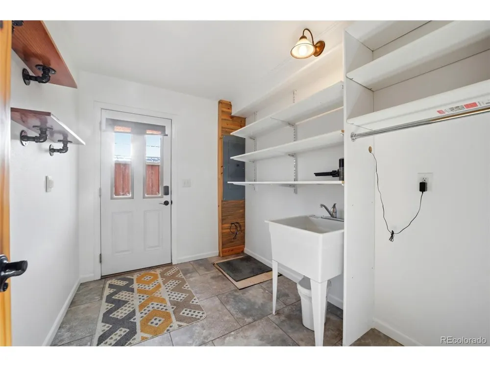 9028 Cascade Avenue Beulah, CO 81023