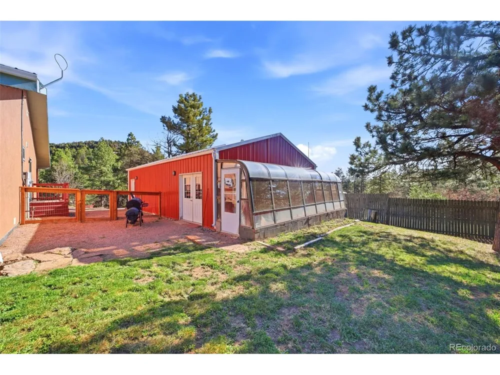 9028 Cascade Avenue Beulah, CO 81023