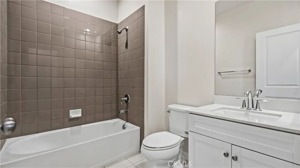 291 E Arrow #17 Glendora, CA 91740