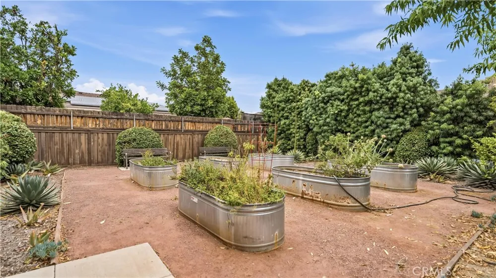 291 E Arrow #17 Glendora, CA 91740