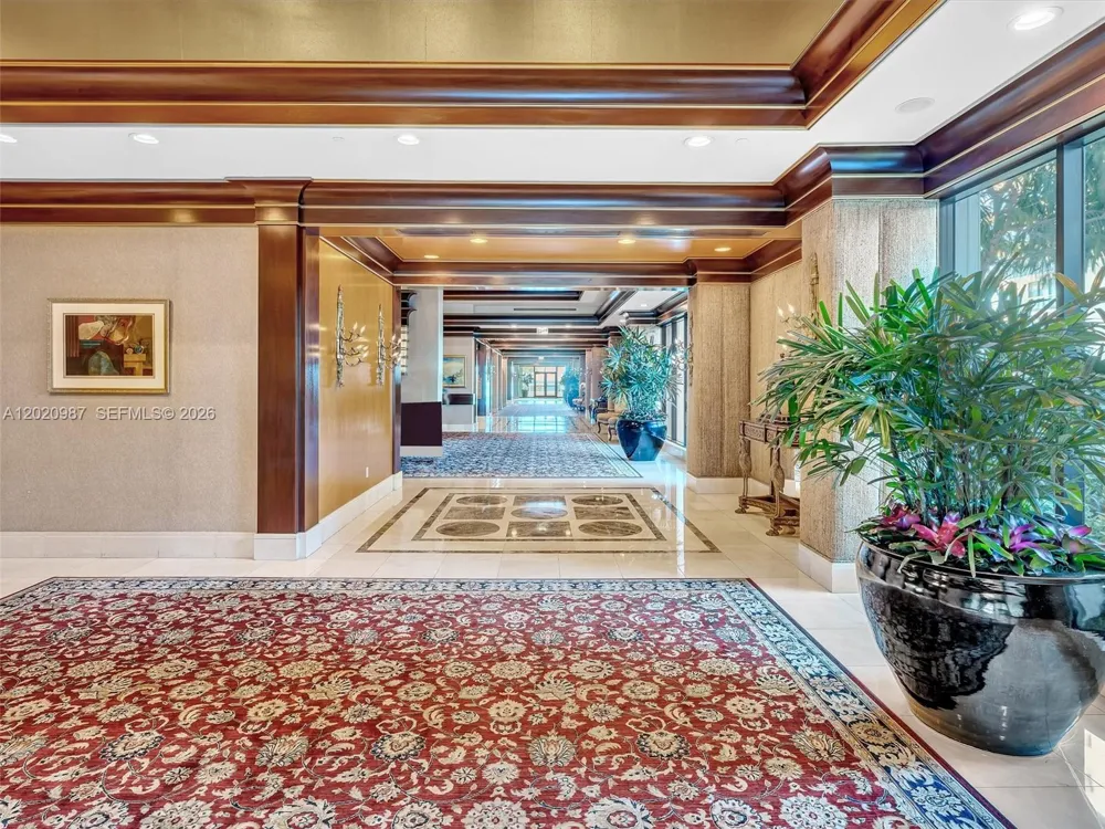 10101 Collins Ave #18C + CABANA Bal Harbour, FL 33154