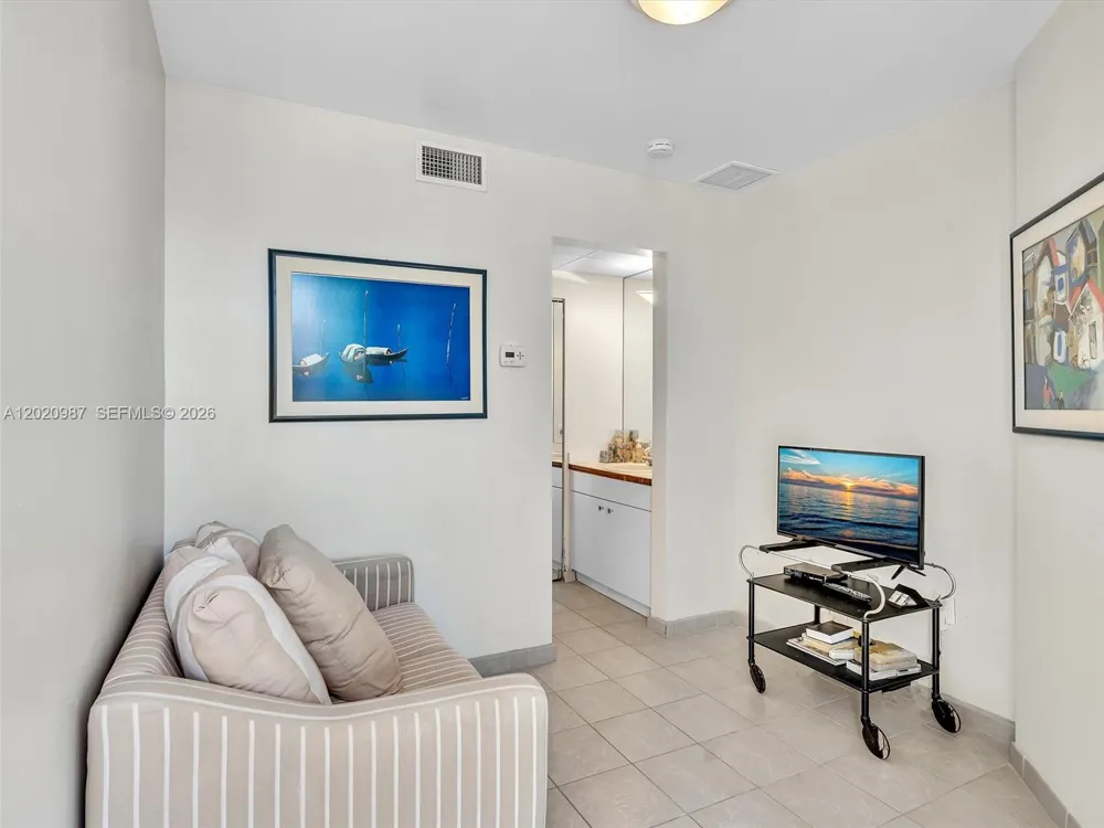 10101 Collins Ave #18C + CABANA Bal Harbour, FL 33154