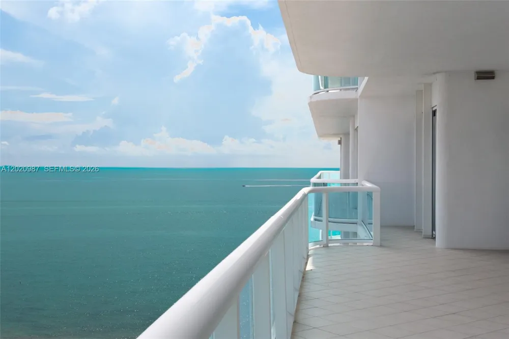 10101 Collins Ave #18C + CABANA Bal Harbour, FL 33154
