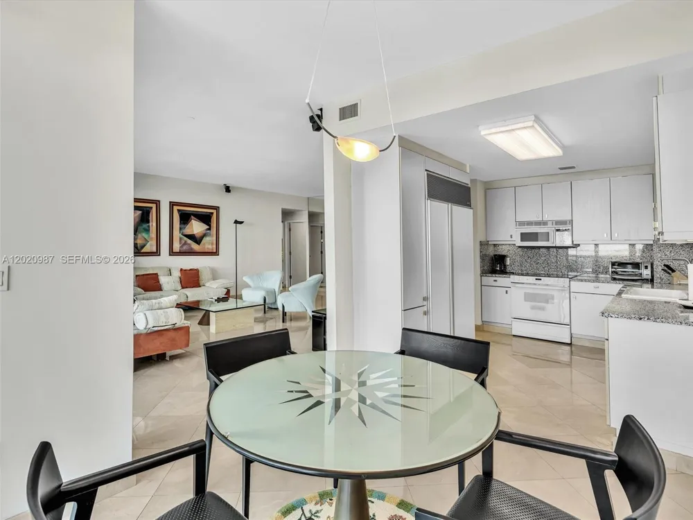 10101 Collins Ave #18C + CABANA Bal Harbour, FL 33154