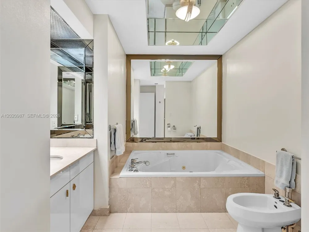 10101 Collins Ave #18C + CABANA Bal Harbour, FL 33154