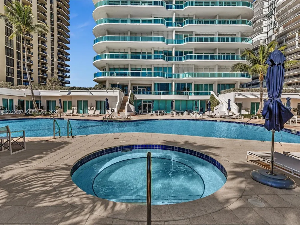 10101 Collins Ave #18C + CABANA Bal Harbour, FL 33154