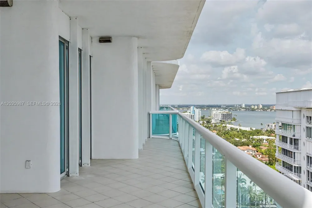 10101 Collins Ave #18C + CABANA Bal Harbour, FL 33154