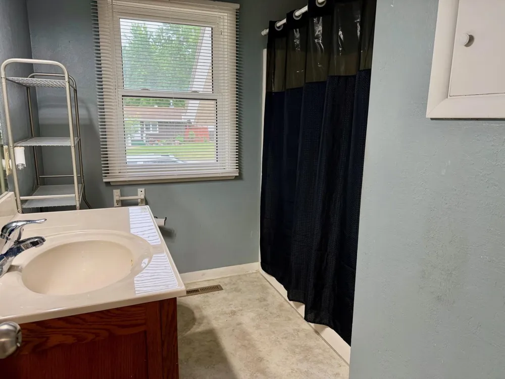 406 Olander Street Worthington, MN 56187
