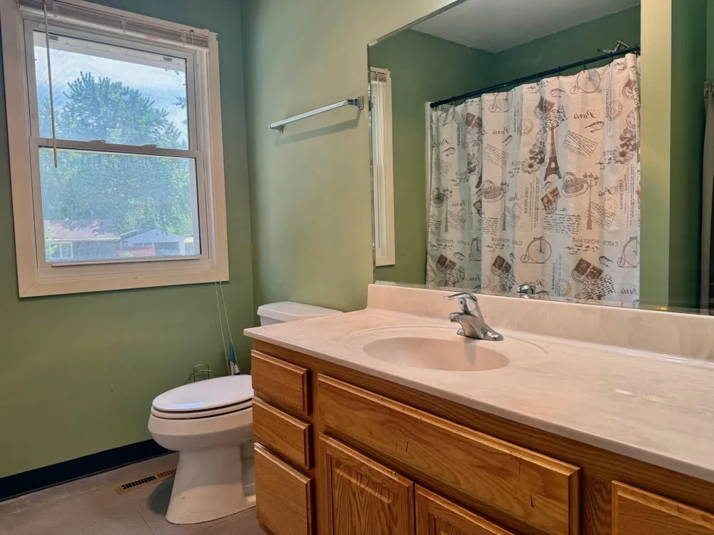 406 Olander Street Worthington, MN 56187