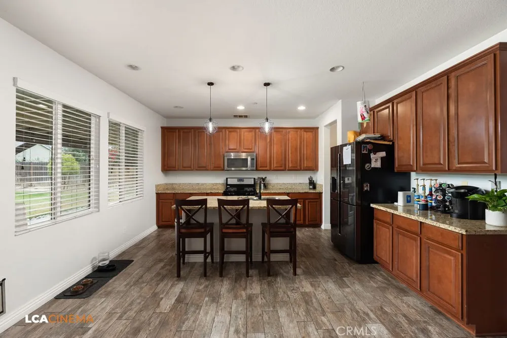 15425 QUINTERO Bakersfield, CA 93314