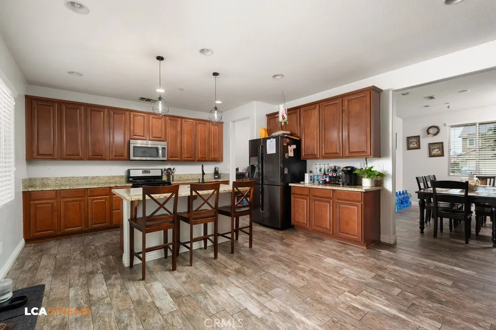 15425 QUINTERO Bakersfield, CA 93314