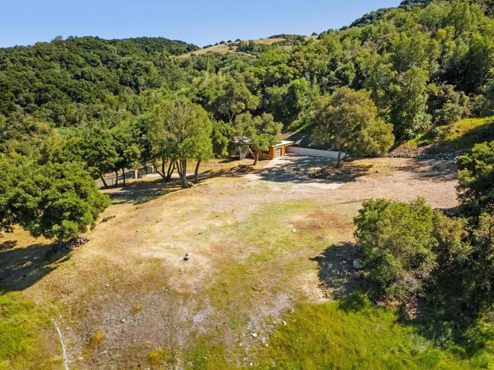 19751 Hicks Road Los Gatos, CA 95032