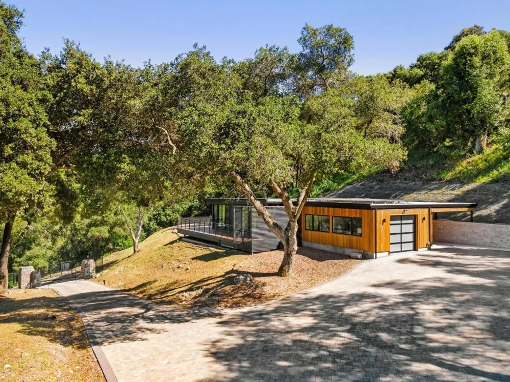 19751 Hicks Road Los Gatos, CA 95032