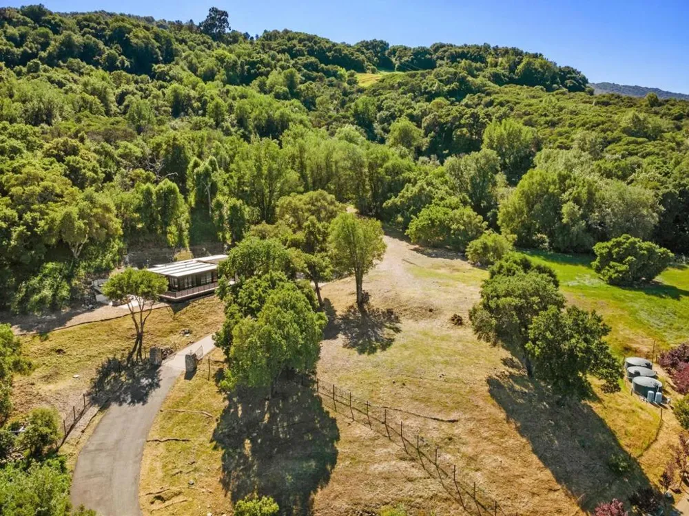 19751 Hicks Road Los Gatos, CA 95032