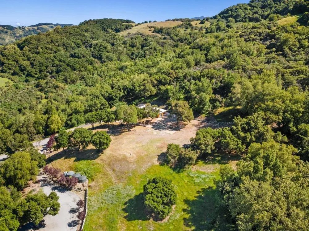 19751 Hicks Road Los Gatos, CA 95032