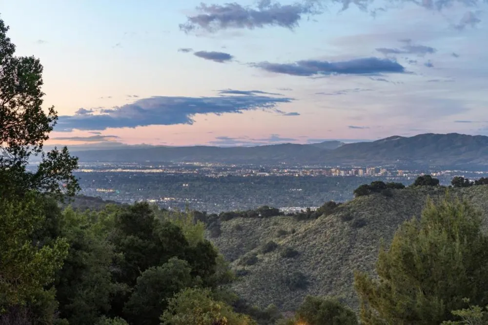 19751 Hicks Road Los Gatos, CA 95032