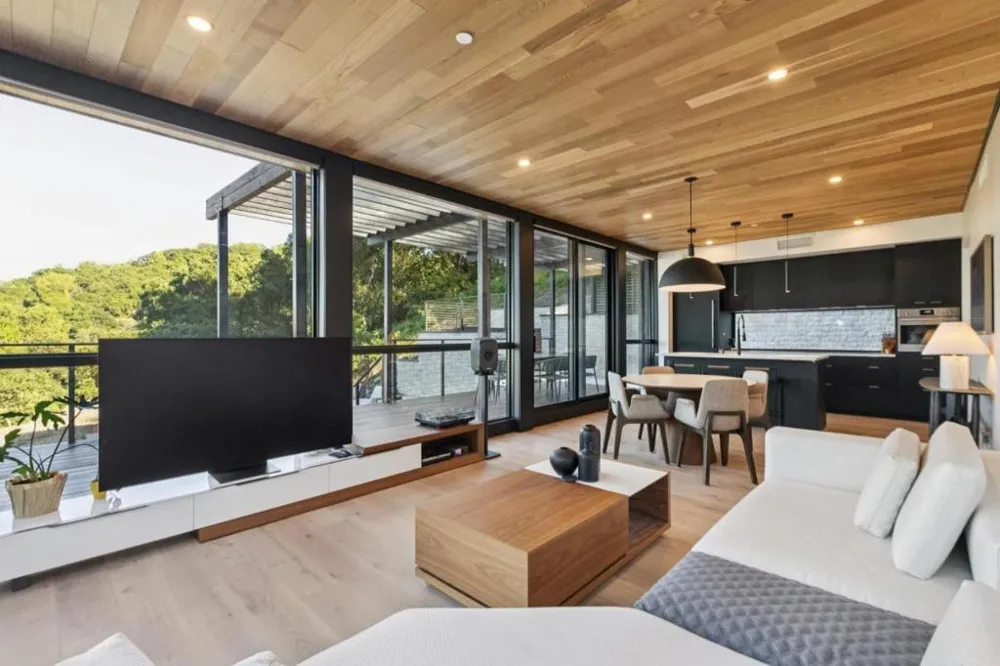 19751 Hicks Road Los Gatos, CA 95032
