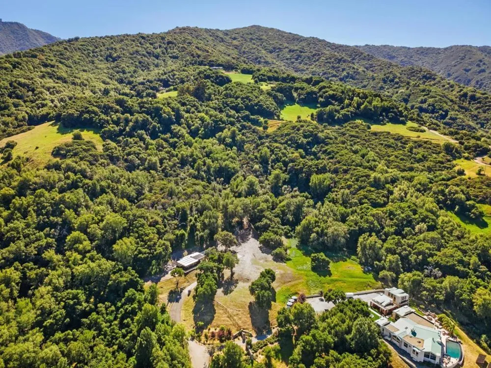 19751 Hicks Road Los Gatos, CA 95032
