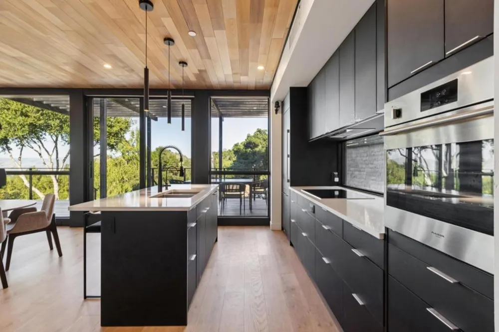 19751 Hicks Road Los Gatos, CA 95032