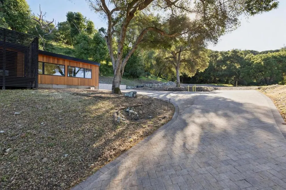 19751 Hicks Road Los Gatos, CA 95032