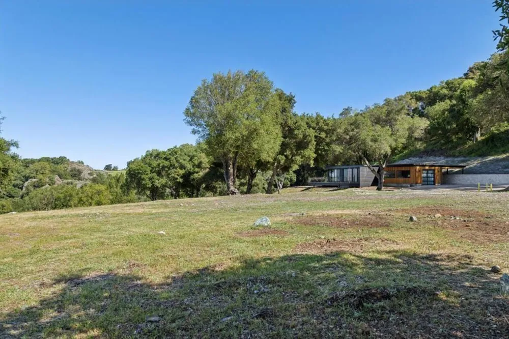 19751 Hicks Road Los Gatos, CA 95032
