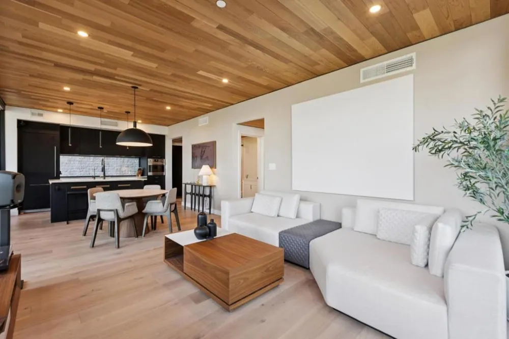19751 Hicks Road Los Gatos, CA 95032