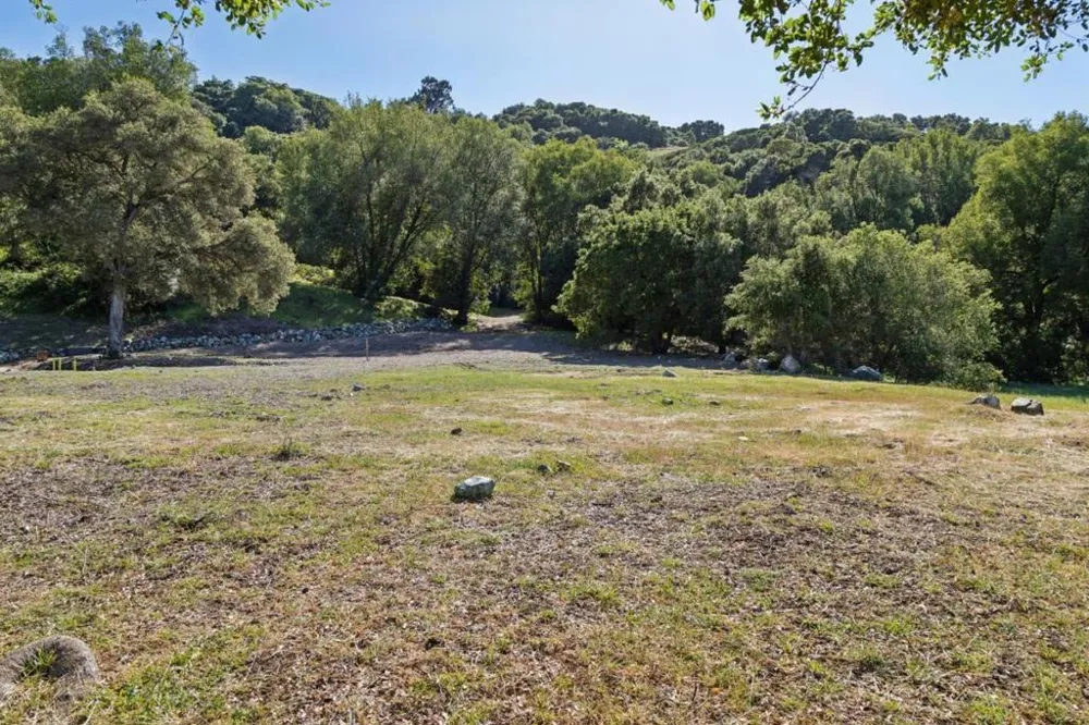 19751 Hicks Road Los Gatos, CA 95032