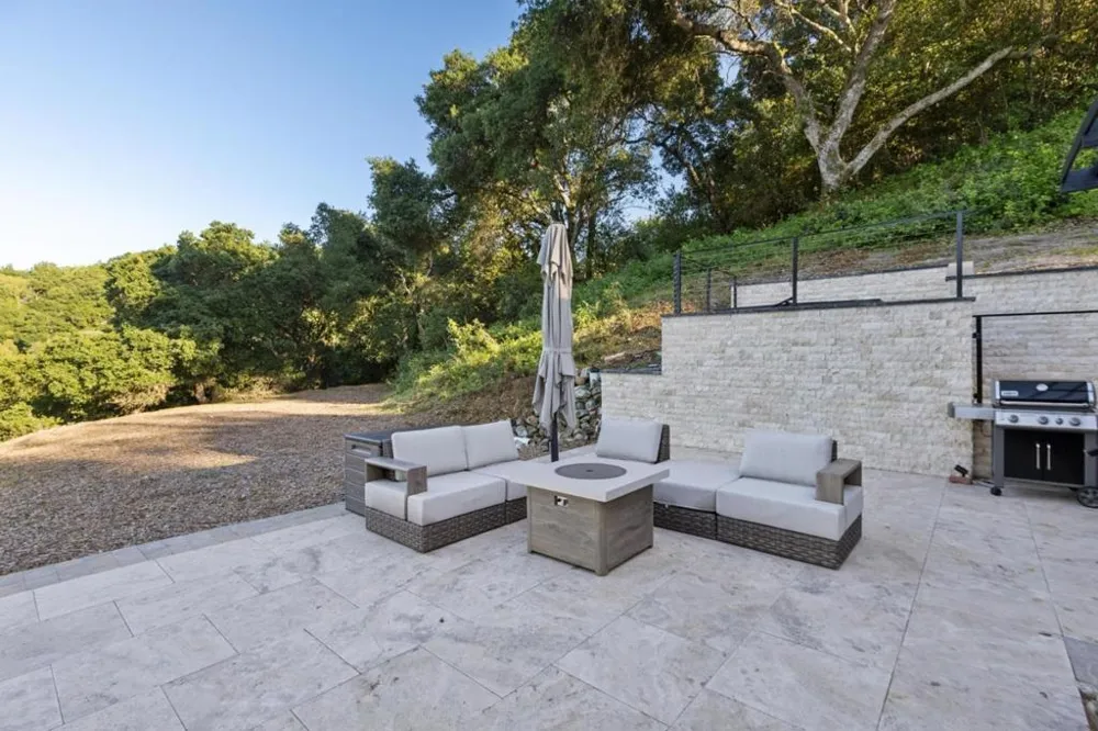 19751 Hicks Road Los Gatos, CA 95032