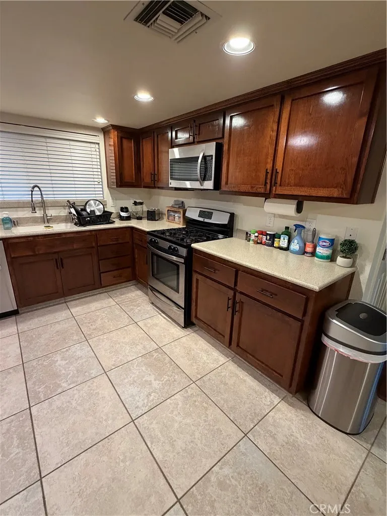 209 Kimberly Ridgecrest, CA 93555