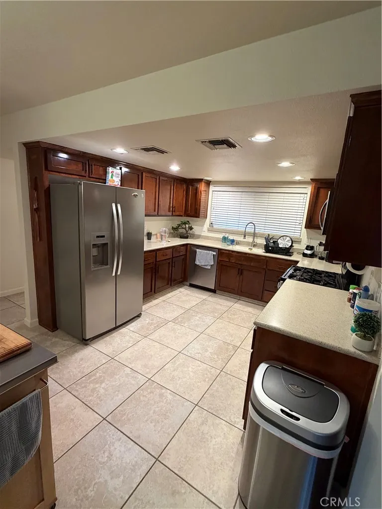 209 Kimberly Ridgecrest, CA 93555