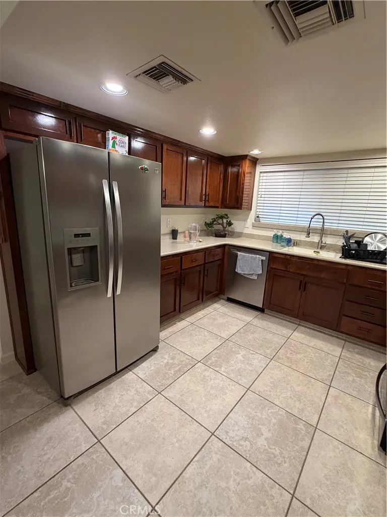 209 Kimberly Ridgecrest, CA 93555