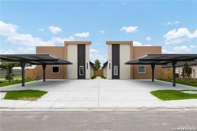 1209 S Waterfall Avenue Edinburg, TX 78539