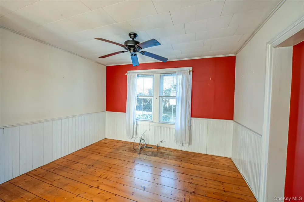 179 G Springville Road Hampton Bays, NY 11946