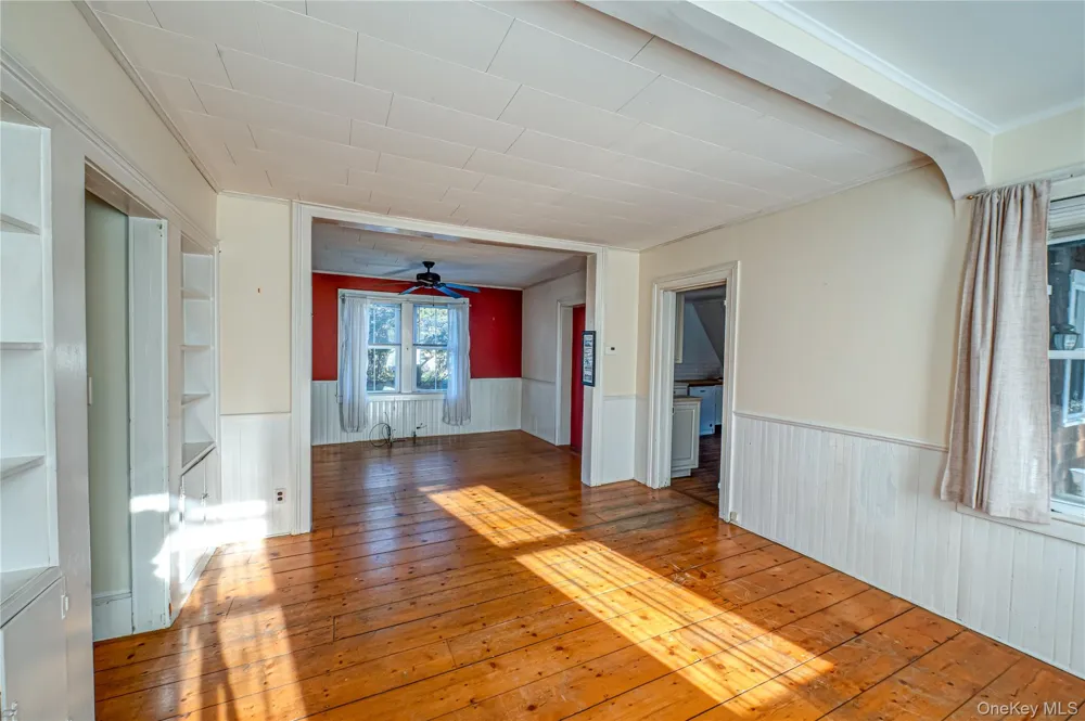 179 G Springville Road Hampton Bays, NY 11946