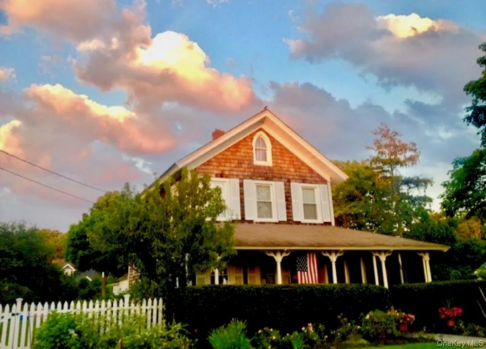 179 G Springville Road Hampton Bays, NY 11946