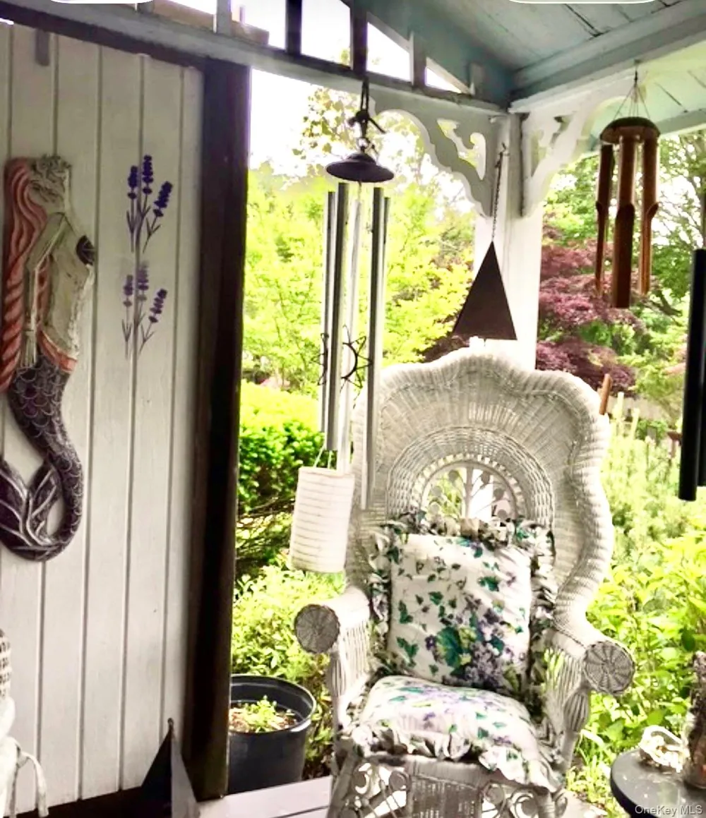 179 G Springville Road Hampton Bays, NY 11946