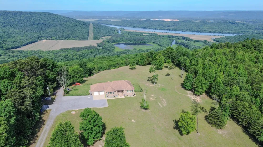 641 County Road 331 Bryant, AL 35958