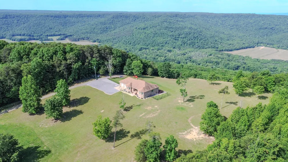 641 County Road 331 Bryant, AL 35958