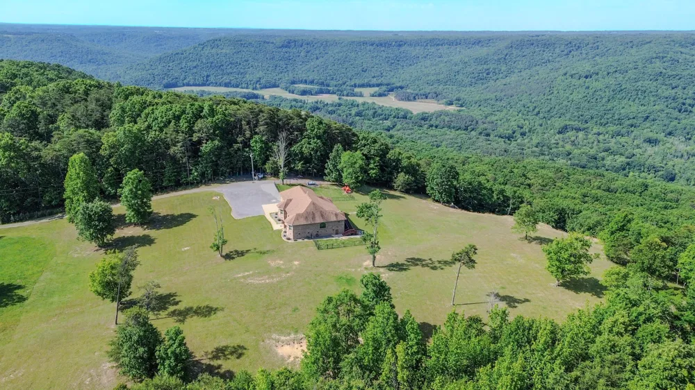 641 County Road 331 Bryant, AL 35958