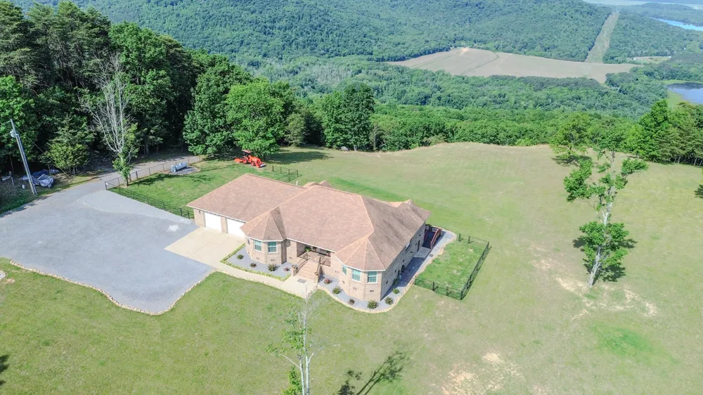 641 County Road 331 Bryant, AL 35958