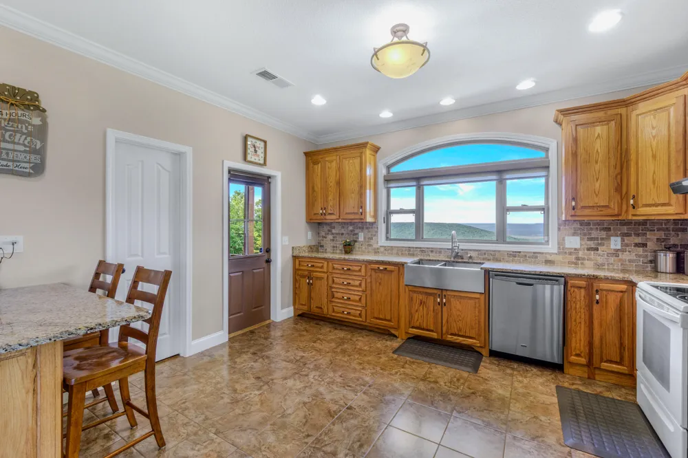 641 County Road 331 Bryant, AL 35958