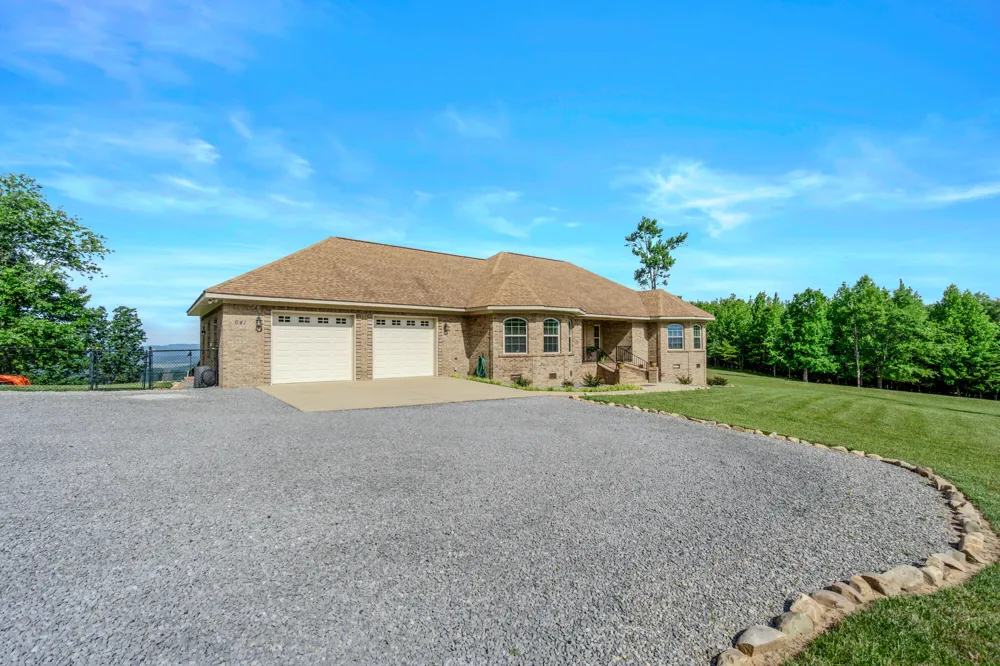 641 County Road 331 Bryant, AL 35958