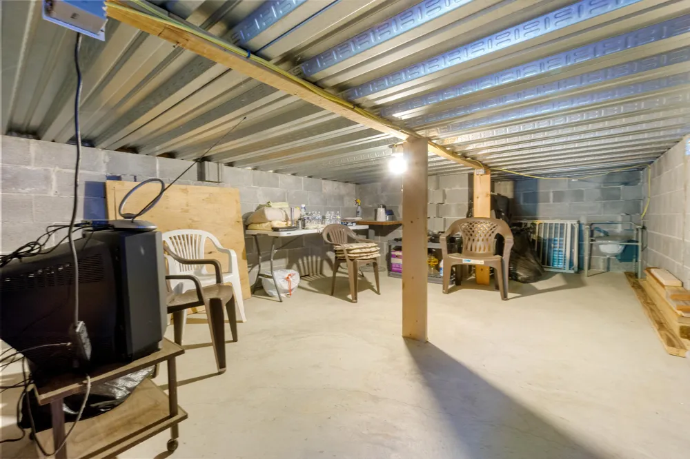 641 County Road 331 Bryant, AL 35958