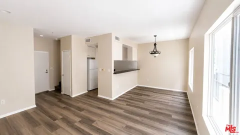 15200 Sherman Way #104
