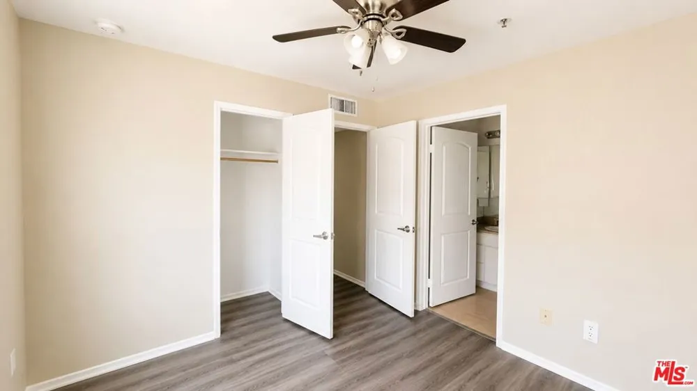 15200 Sherman Way #104 Van Nuys, CA 91405