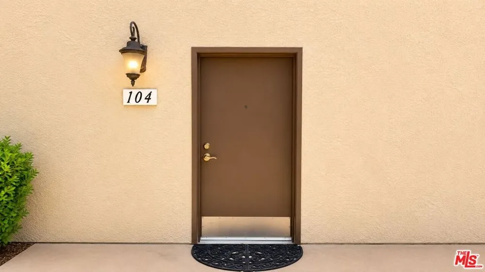 15200 Sherman Way #104 Van Nuys, CA 91405