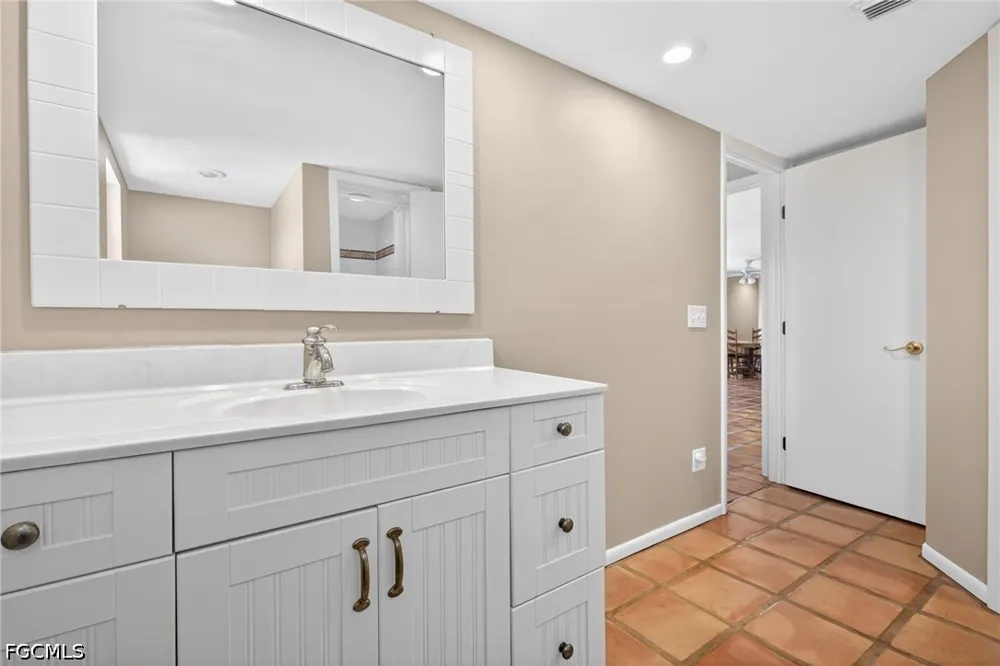 Matlacha Boulevard Matlacha Isles, FL 33991